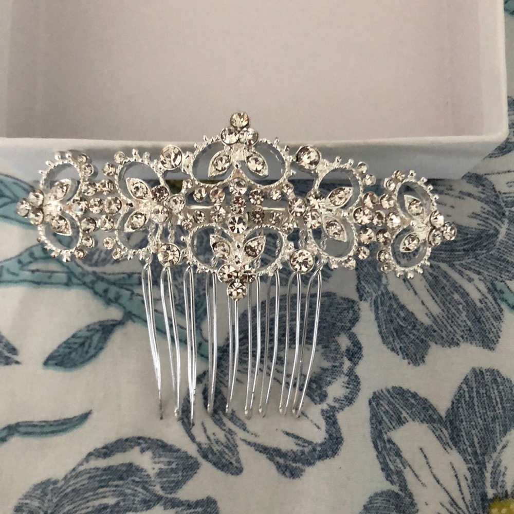 Bridal hair piece NEW!